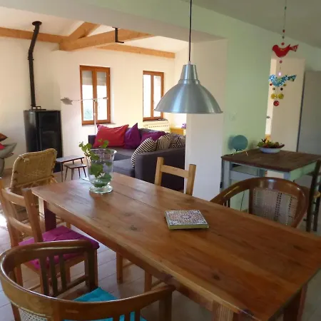 דירה Casarovear Detached House In Olive Yard